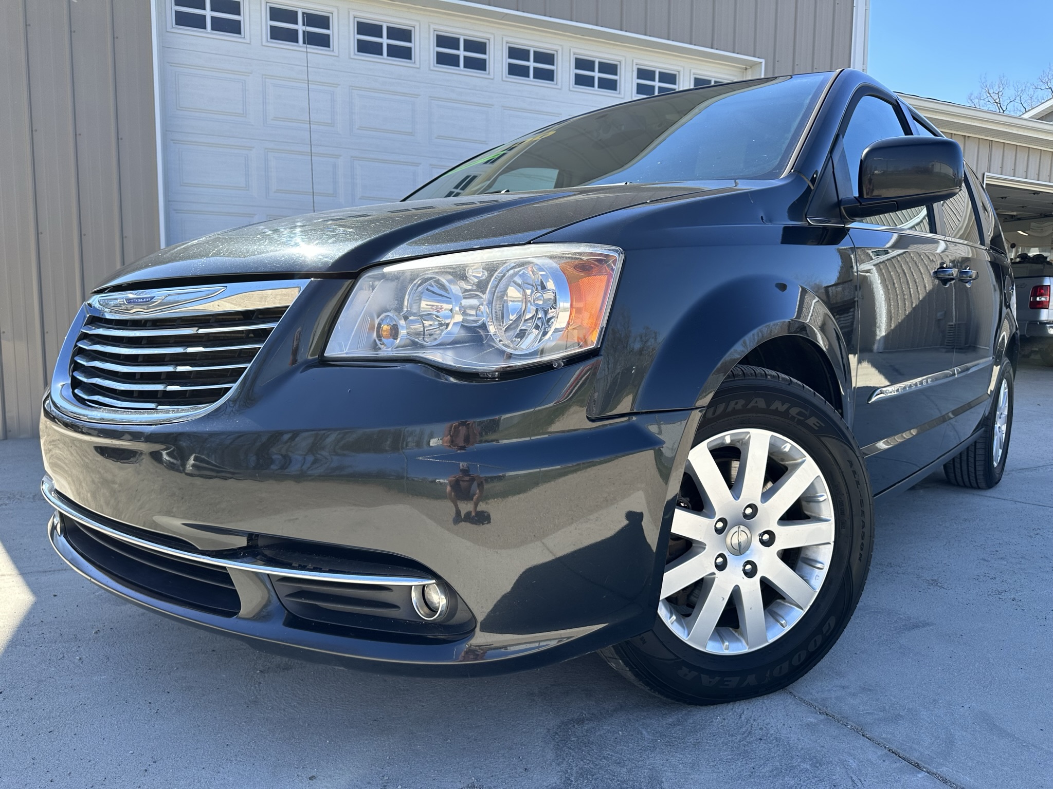 2014 Chrysler Town & Country For Sale Touring Loaded
