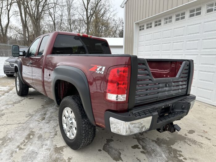 2013 GMC Sierra 2500HD For Sale 4WD Extended Cab SLE - Image 7