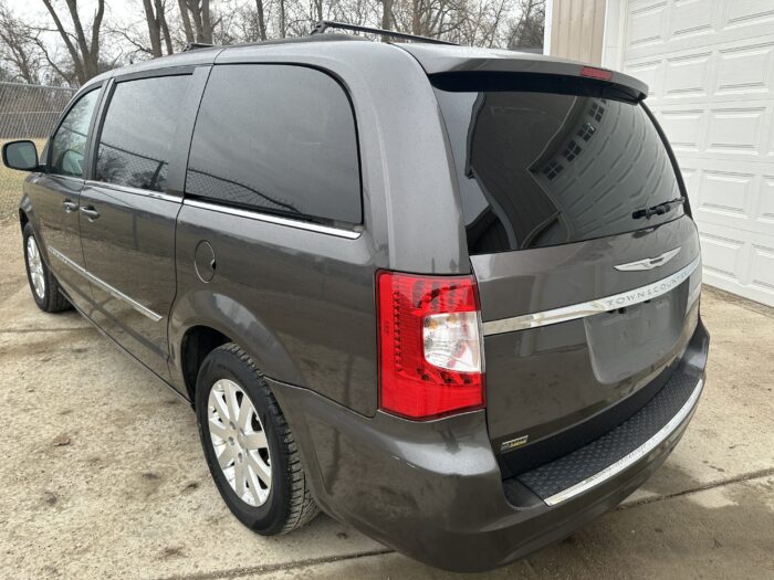 2016 Chrysler Town & Country For Sale Touring - Image 8