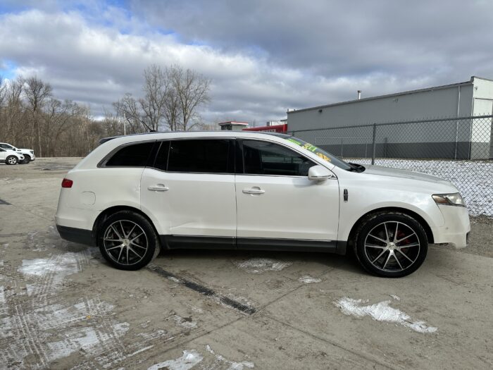 2010 Lincoln MKT For Sale Ecoboost AWD - Image 4