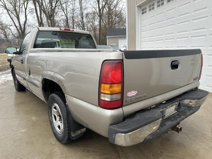 1999 GMC Sierra 1500 For Sale Regular Cab SL 2WD - Image 8