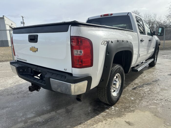 2009 Chevrolet Silverado 2500HD For Sale 4WD Crew Cab LT - Image 5