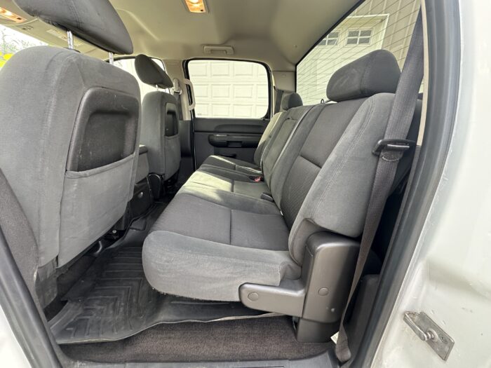 2009 Chevrolet Silverado 2500HD For Sale 4WD Crew Cab LT - Image 16
