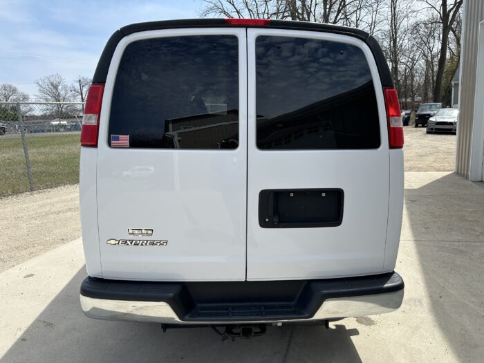 2019 Chevrolet Express For Sale 3500 LT Extended 12-Passenger Van - Image 17