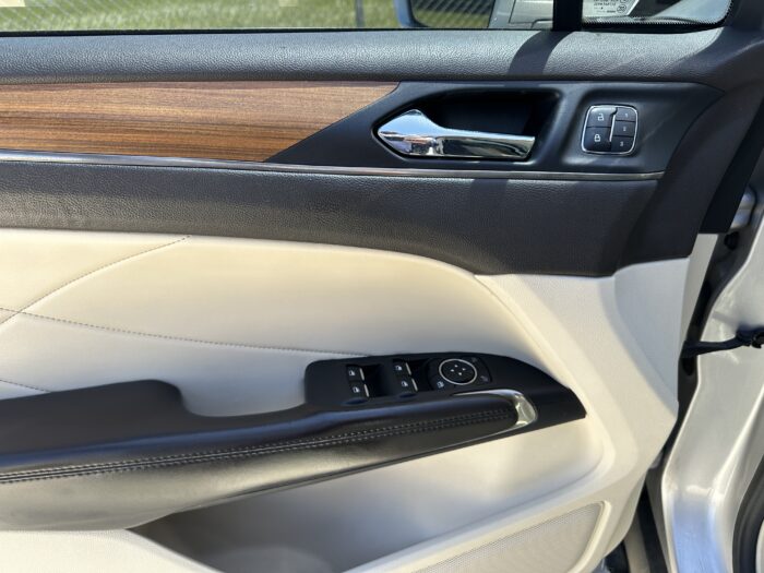 2015 Lincoln MKC For Sale Loaded AWD - Image 11