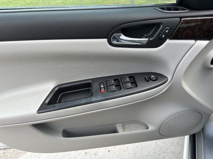 2014 Chevrolet Impala For Sale Limited LT Sedan - Image 11