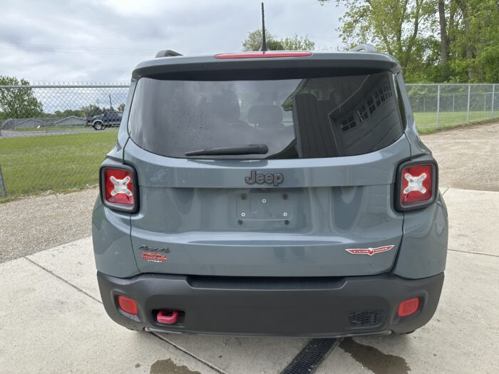 2017 Jeep Renegade For Sale Trail Hawk 4WD - Image 17