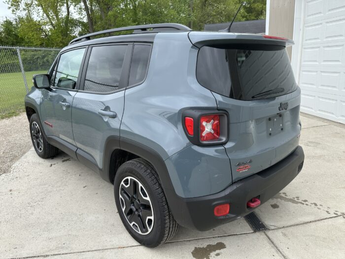 2017 Jeep Renegade For Sale Trail Hawk 4WD - Image 15