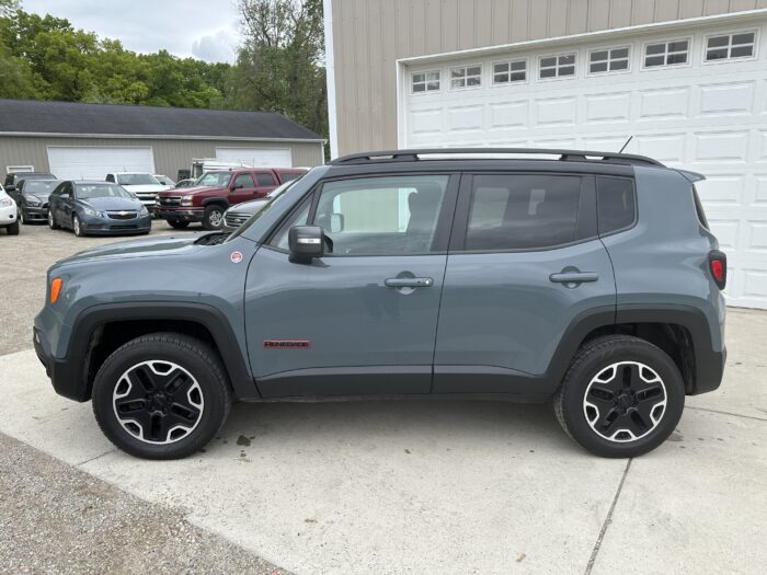 2017 Jeep Renegade For Sale Trail Hawk 4WD - Image 14