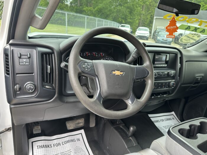2015 Chevrolet Silverado 2500HD For Sale 4WD Double Cab Work Truck - Image 12