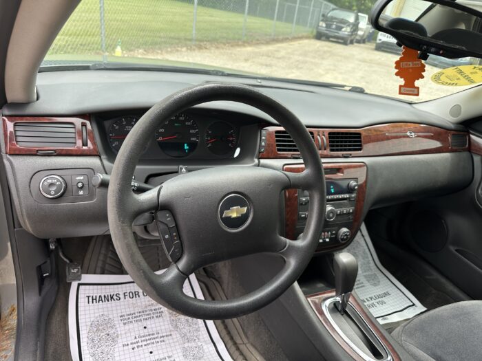 2009 Chevrolet Impala For Sale LS Sedan - Image 11