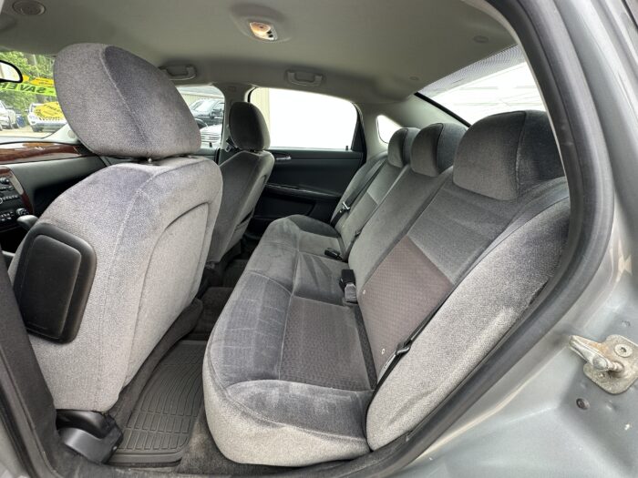 2009 Chevrolet Impala For Sale LS Sedan - Image 14