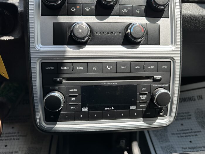 2009 Dodge Journey For Sale SXT FWD 3rd Row - Image 15