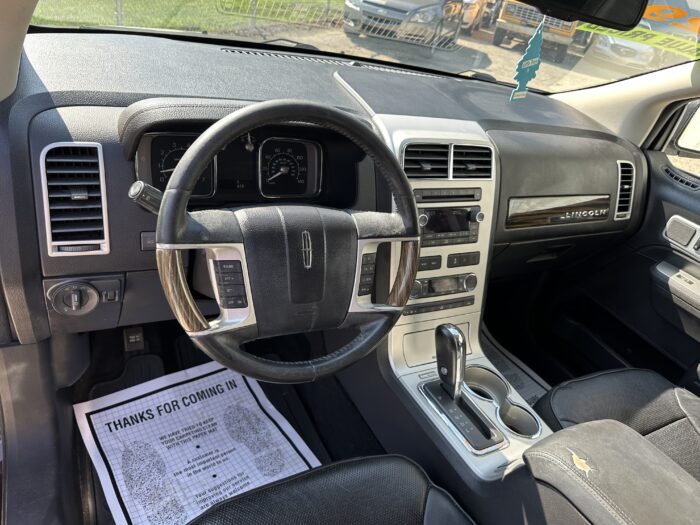 2010 Lincoln MKX For Sale FWD SUV - Image 12