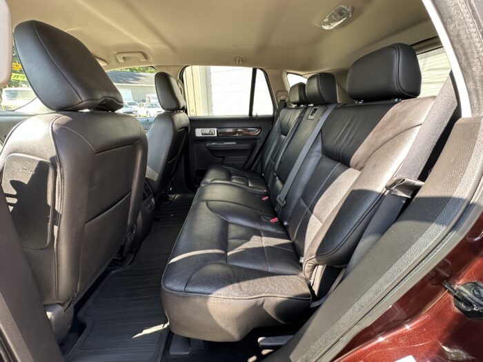 2010 Lincoln MKX For Sale FWD SUV - Image 16
