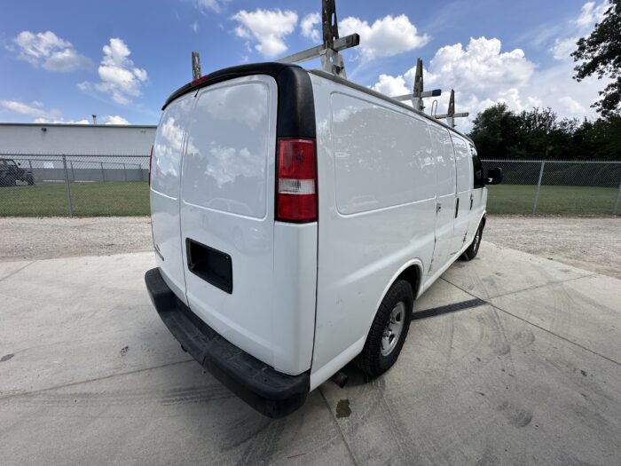 2017 Chevrolet Express 2500 Cargo Van For Sale With Industrial Power Washer - Image 5