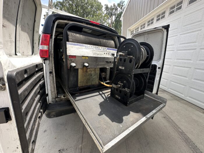 2017 Chevrolet Express 2500 Cargo Van For Sale With Industrial Power Washer - Image 9
