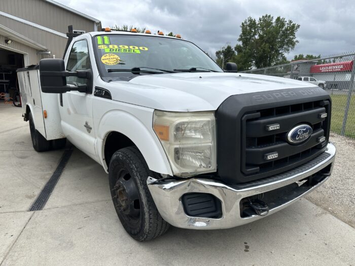 2011 Ford F-350 For Sale XL Regular Cab Dually Utility Truck 6.7L Super Duty Diesel - Image 3