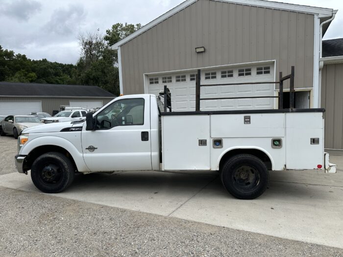 2011 Ford F-350 For Sale XL Regular Cab Dually Utility Truck 6.7L Super Duty Diesel - Image 8