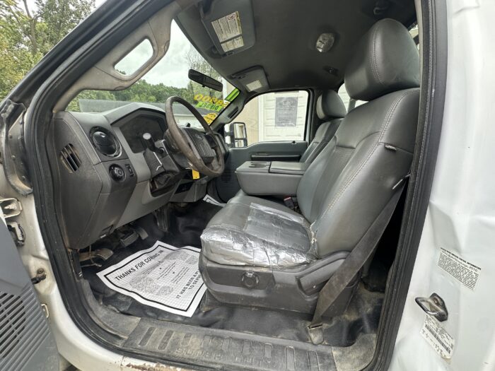 2011 Ford F-350 For Sale XL Regular Cab Dually Utility Truck 6.7L Super Duty Diesel - Image 9
