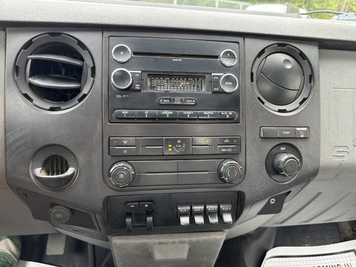 2011 Ford F-350 For Sale XL Regular Cab Dually Utility Truck 6.7L Super Duty Diesel - Image 12