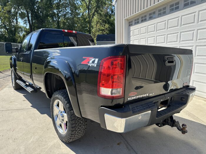 2012 GMC Sierra 2500HD For Sale 4WD Extended Cab SLT - Image 8