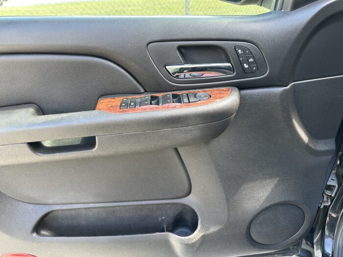 2009 Chevrolet Silverado 1500 For Sale Crew Cab LTZ 4WD Truck - Image 11