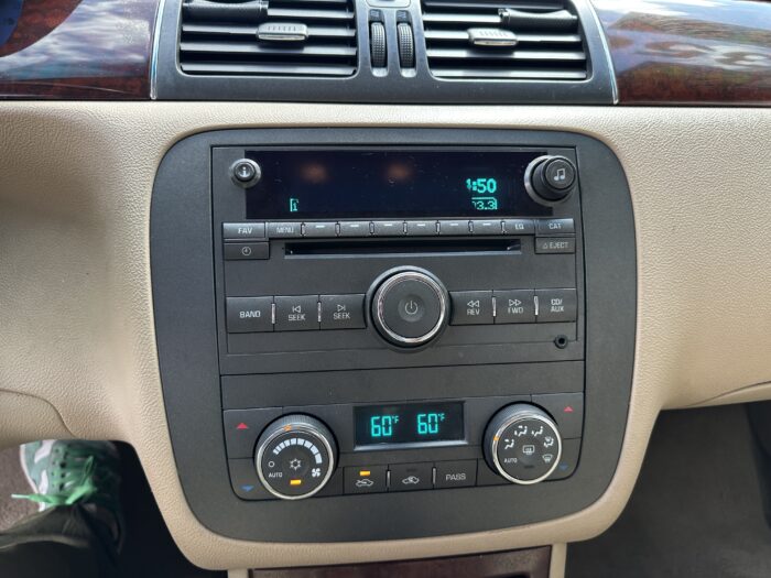 2008 Buick Lucerne For Sale CXS Loaded - Image 13