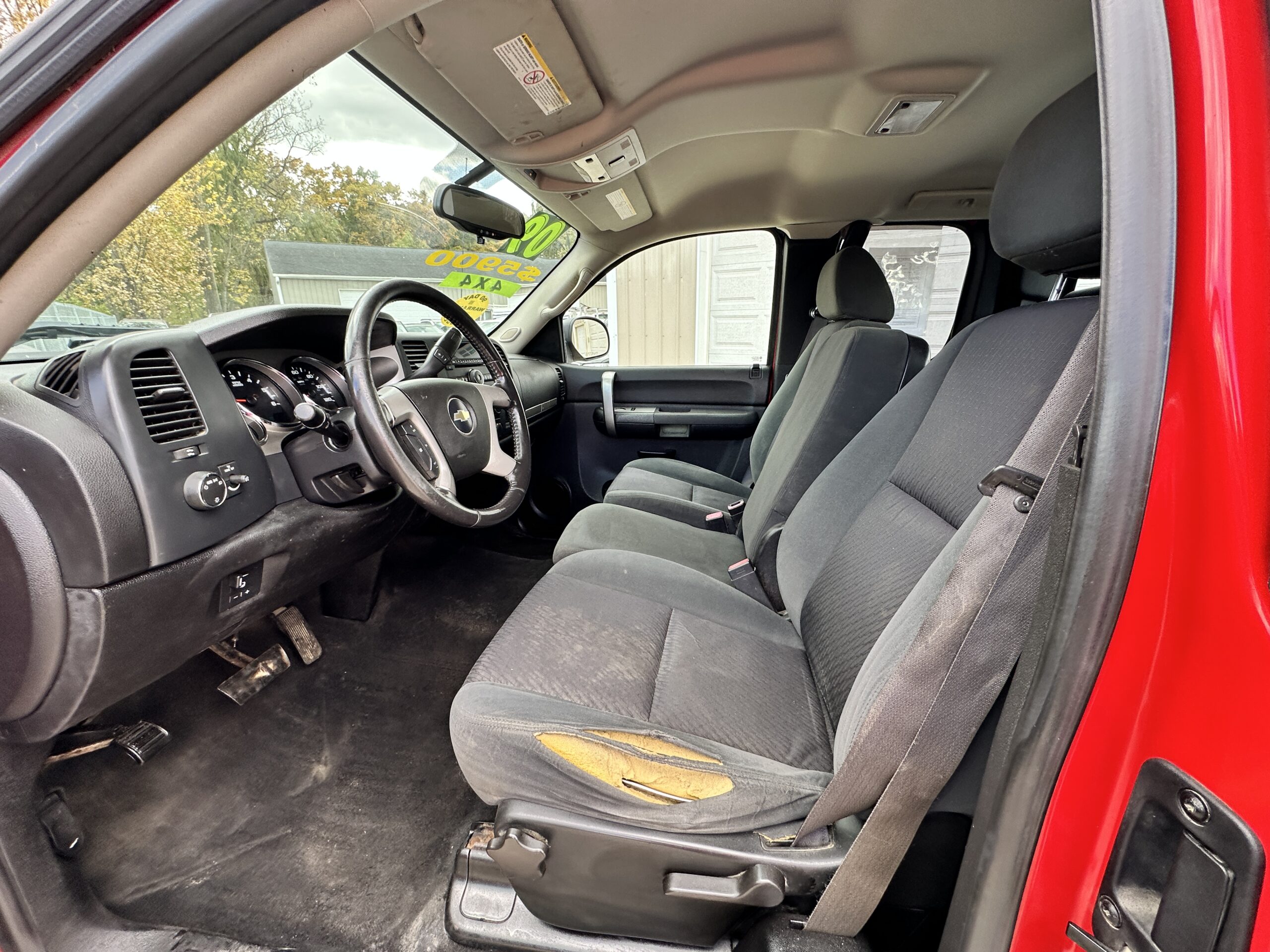 2009 Chevrolet Silverado For Sale 2500HD 4WD Extended Cab LT - Image 10
