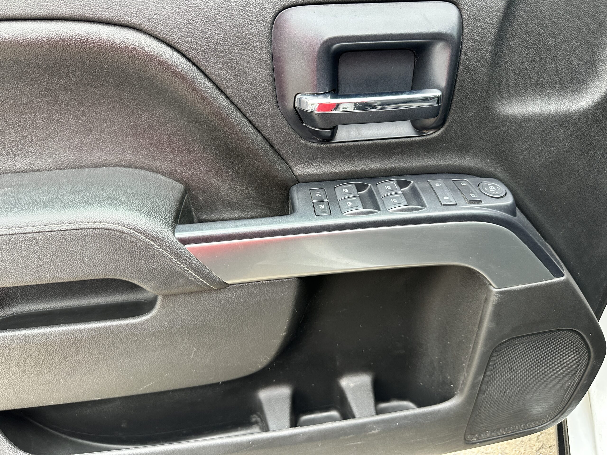 2014 Chevrolet Silverado For Sale 1500 LT Double Cab 4WD - Image 11
