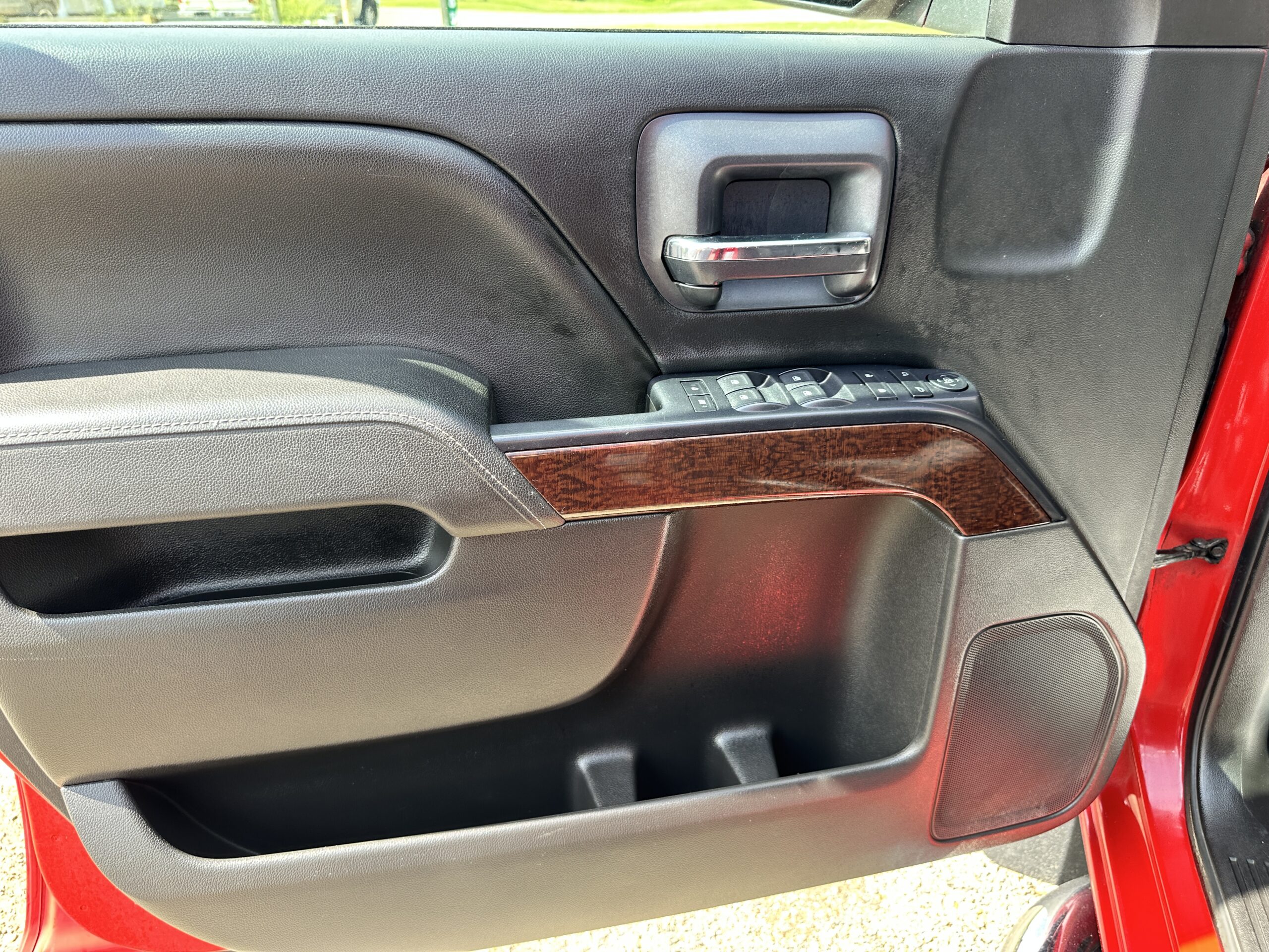 2015 GMC Sierra 1500 For Sale Z71 SLE Double Cab 4WD - Image 11