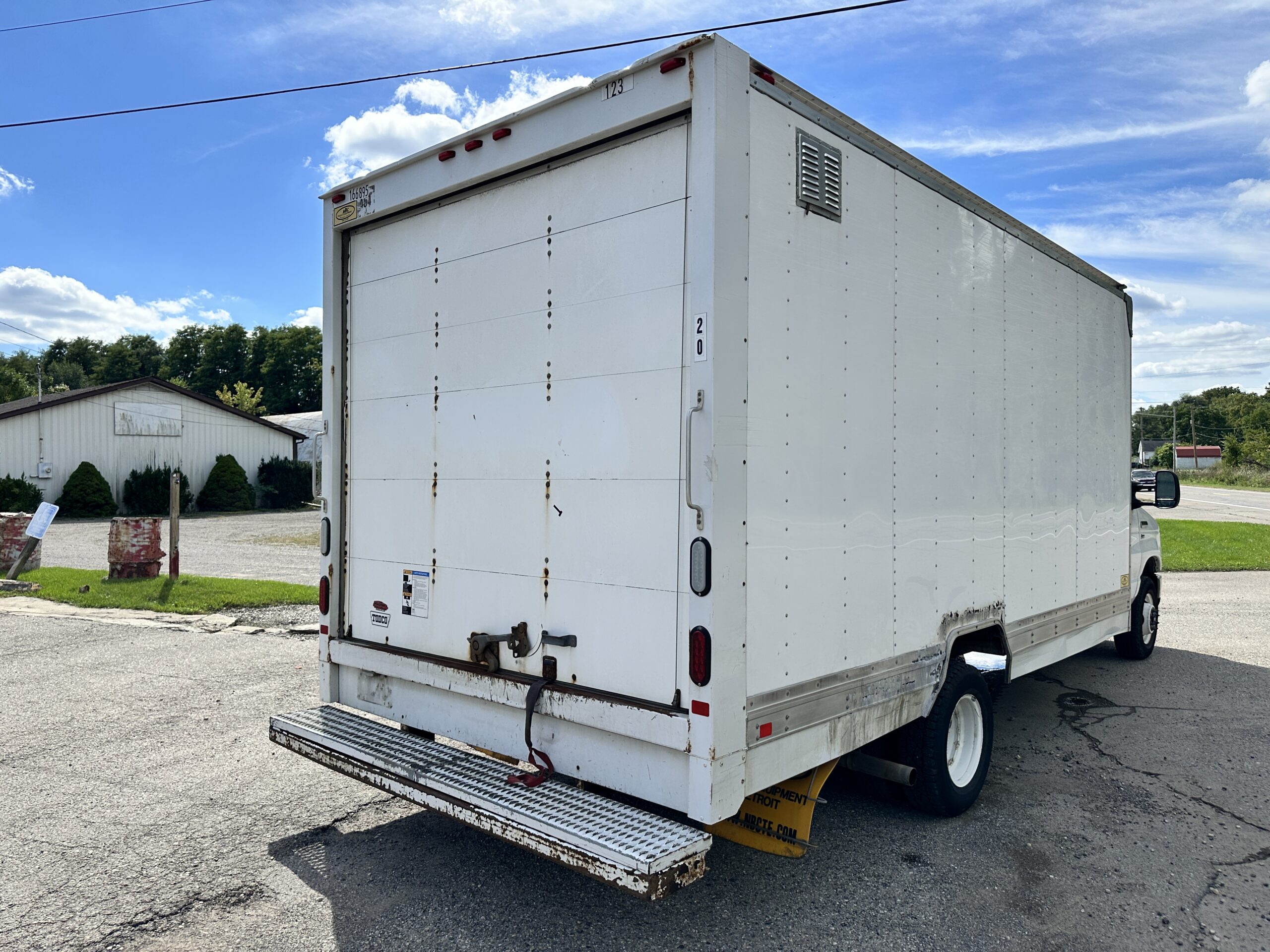 2016 Ford E350 For Sale Cutaway Regular Cab Box Truck 16β Box - Image 5