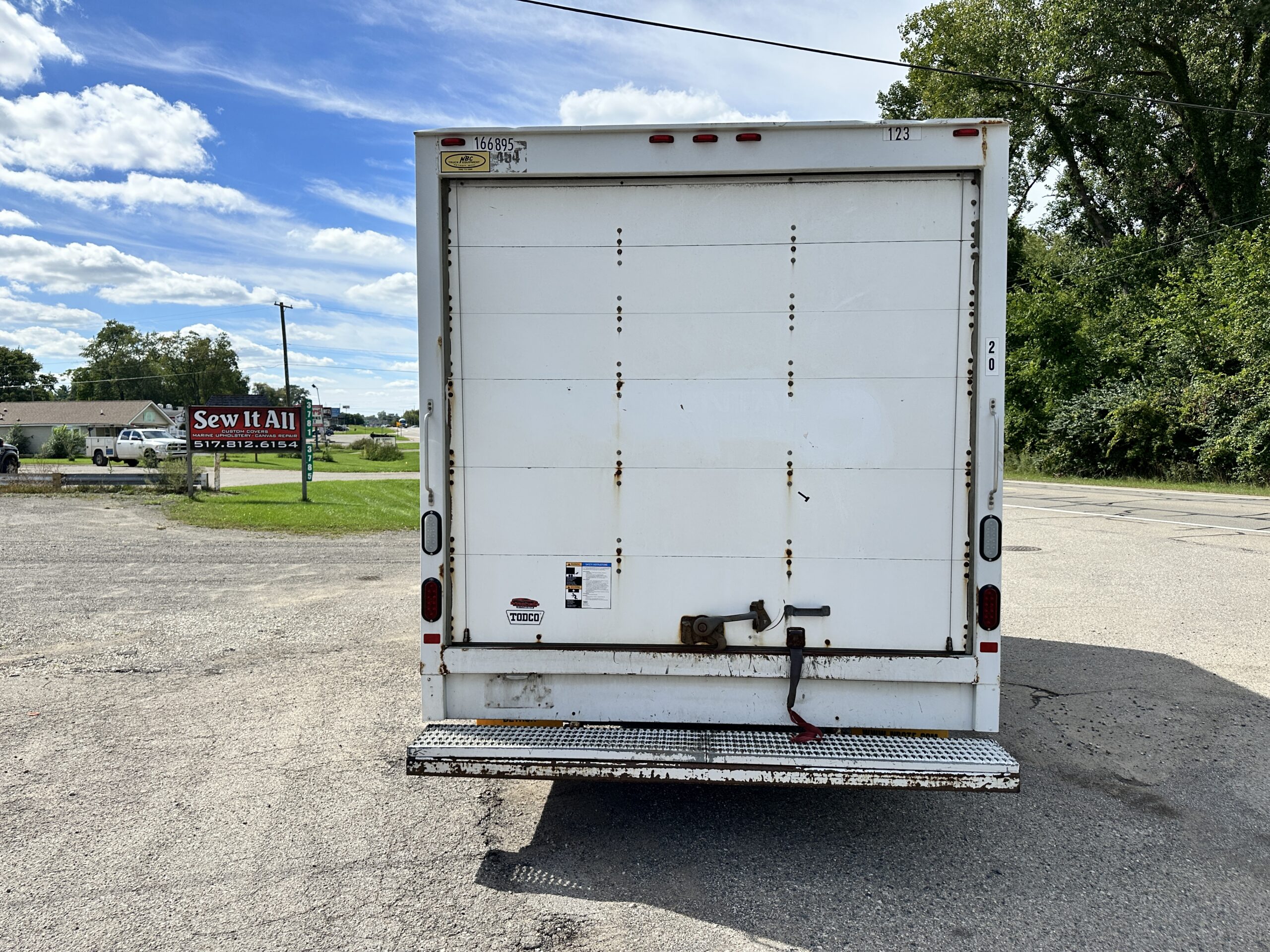 2016 Ford E350 For Sale Cutaway Regular Cab Box Truck 16β Box - Image 6
