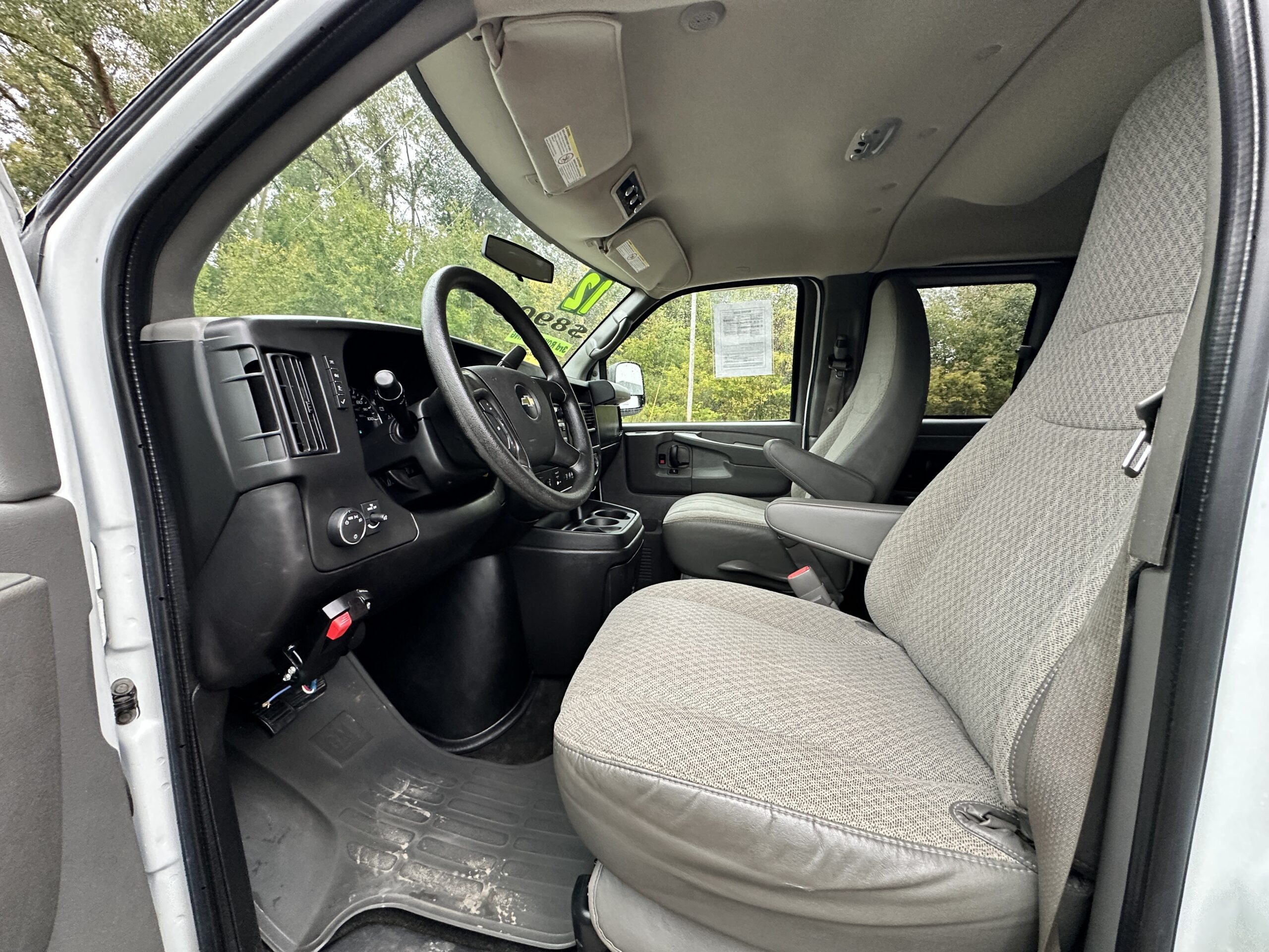 2012 Chevrolet Express 3500 For Sale LT Extended 12 Passenger Van - Image 11