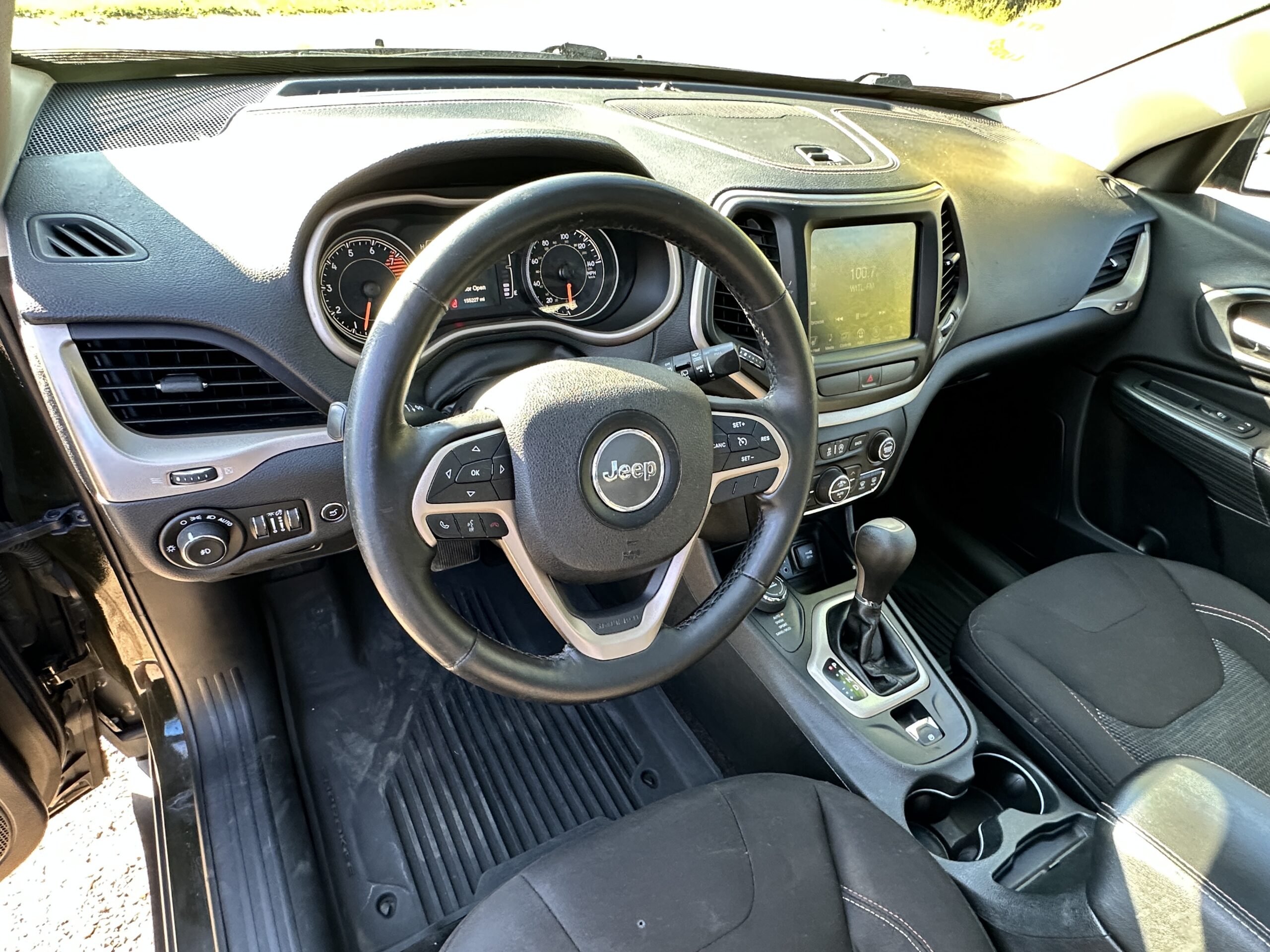 2016 Jeep Cherokee For Sale 75th Anniversary 4WD - Image 12