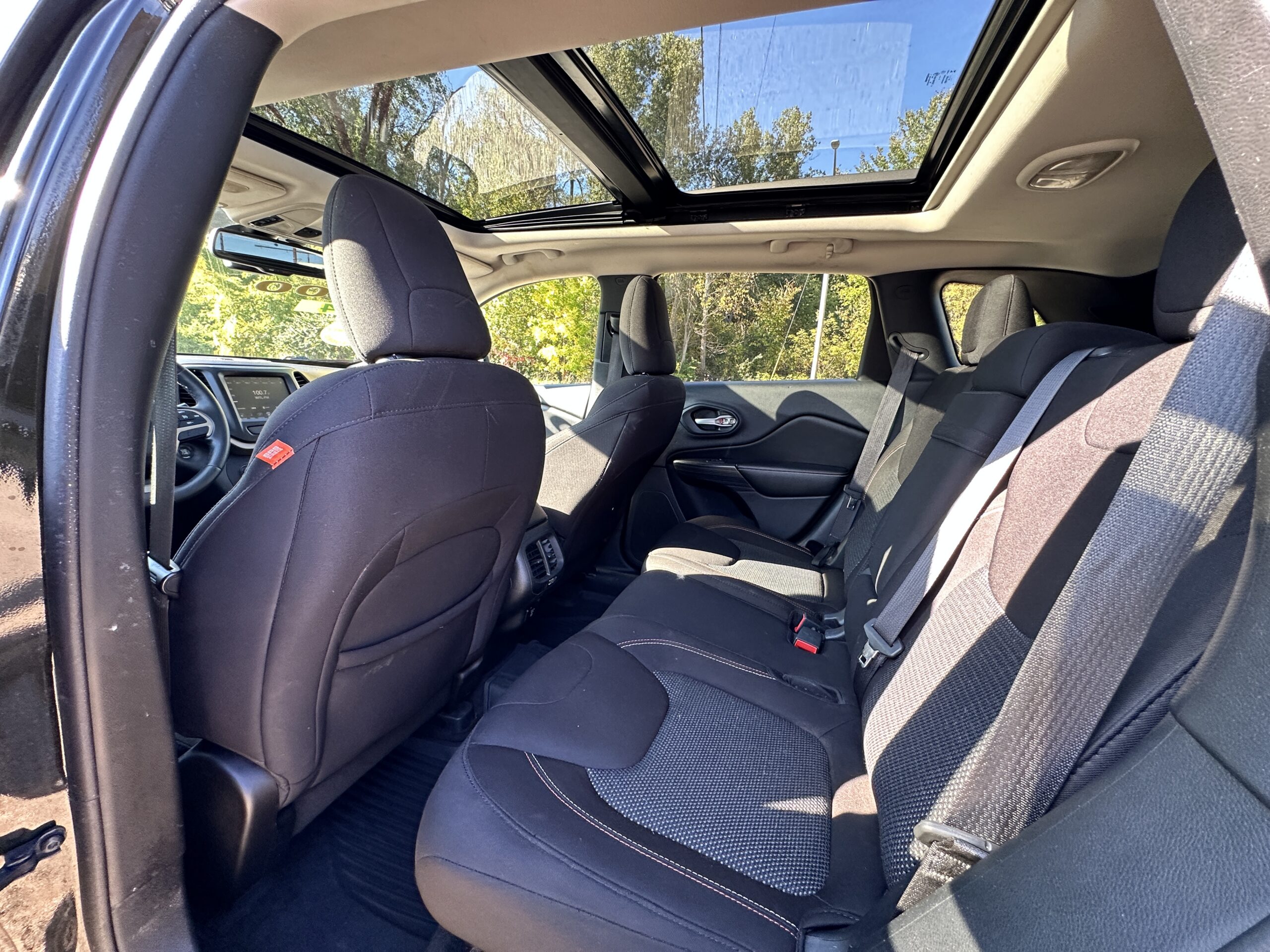 2016 Jeep Cherokee For Sale 75th Anniversary 4WD - Image 17