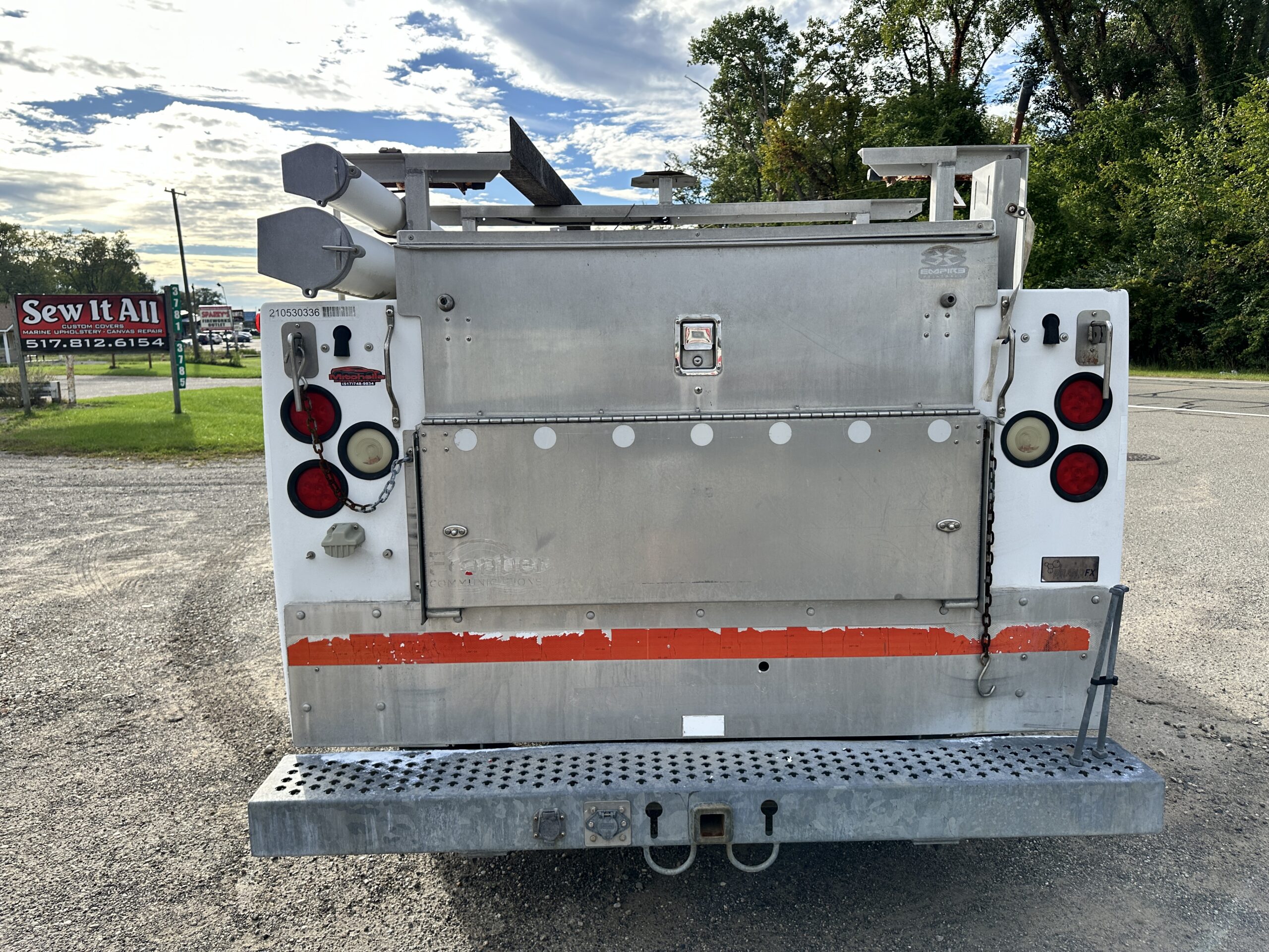 2005 Chevrolet Silverado 2500HD For Sale Regular Cab Utility 2WD - Image 6
